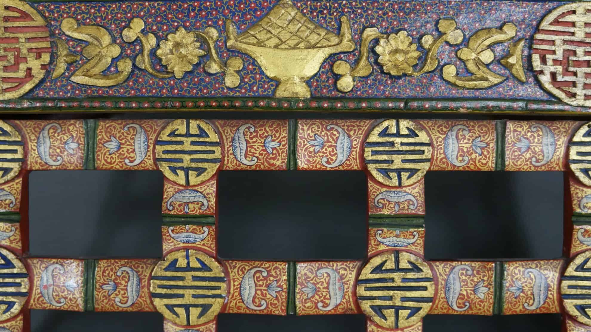 Kashmiri Table - Image 10