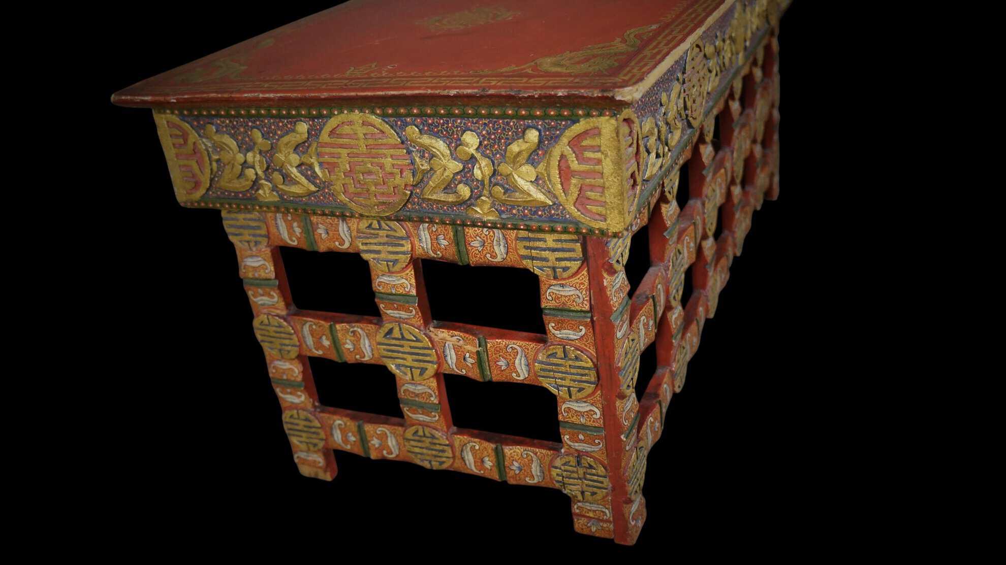 Kashmiri Table - Image 4